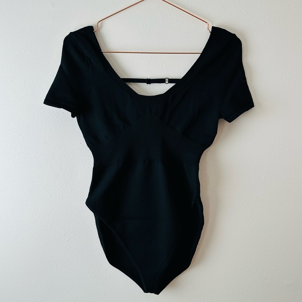 New Nike Sportswear Chill Knit Women's Tight Sweater Short Sleeve Bodysuit Black - Picture 7 of 10